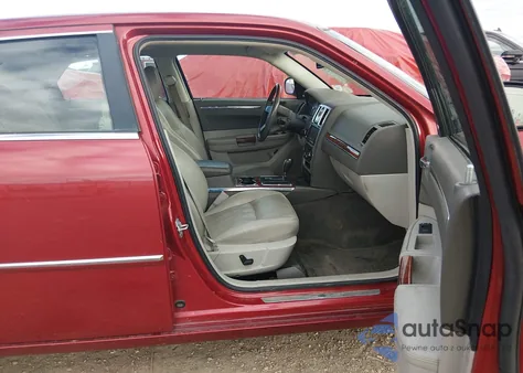 2008 Chrysler 300C z USA, uszkodzony, nr VIN 2C3LK63H88H163339